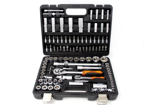 Набор автомобильных инструментов АвтоDело 39818, 108 предм.